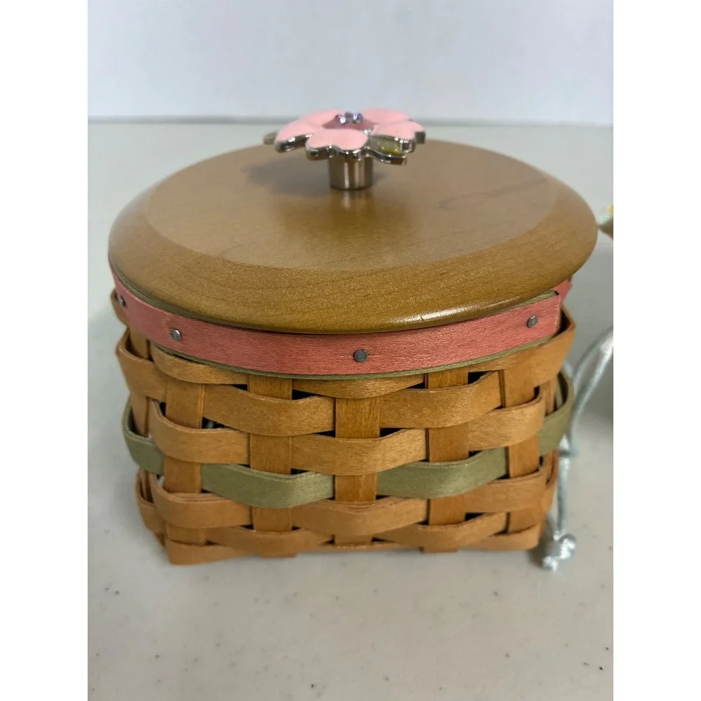 Longaberger Small Round Woven Basket Wood‎ Lid Pink Enamel Flower Knob & Liner